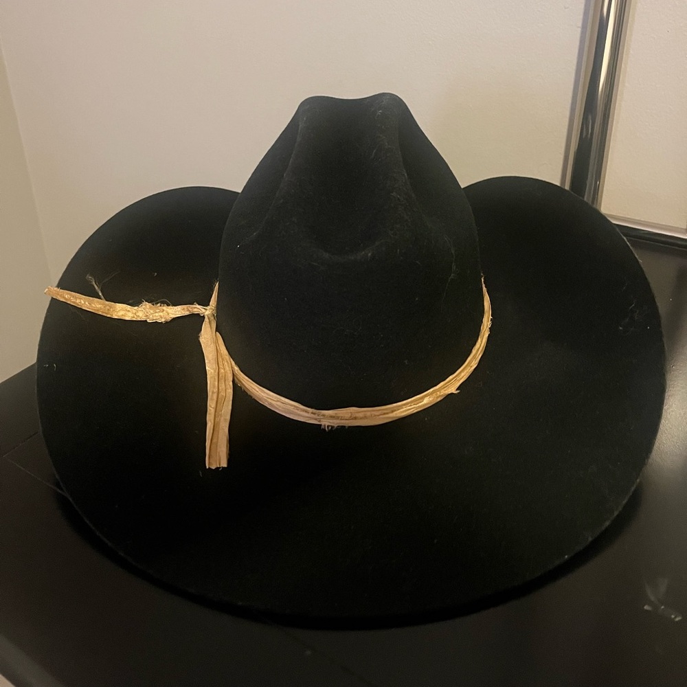 NWT Stetson Buffalo Corral hat in black size 7 1/8 …never worn brand new